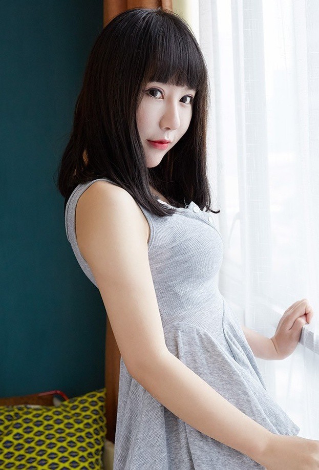 童颜巨乳大波霸美女翘臀丰乳大尺度诱惑写真图